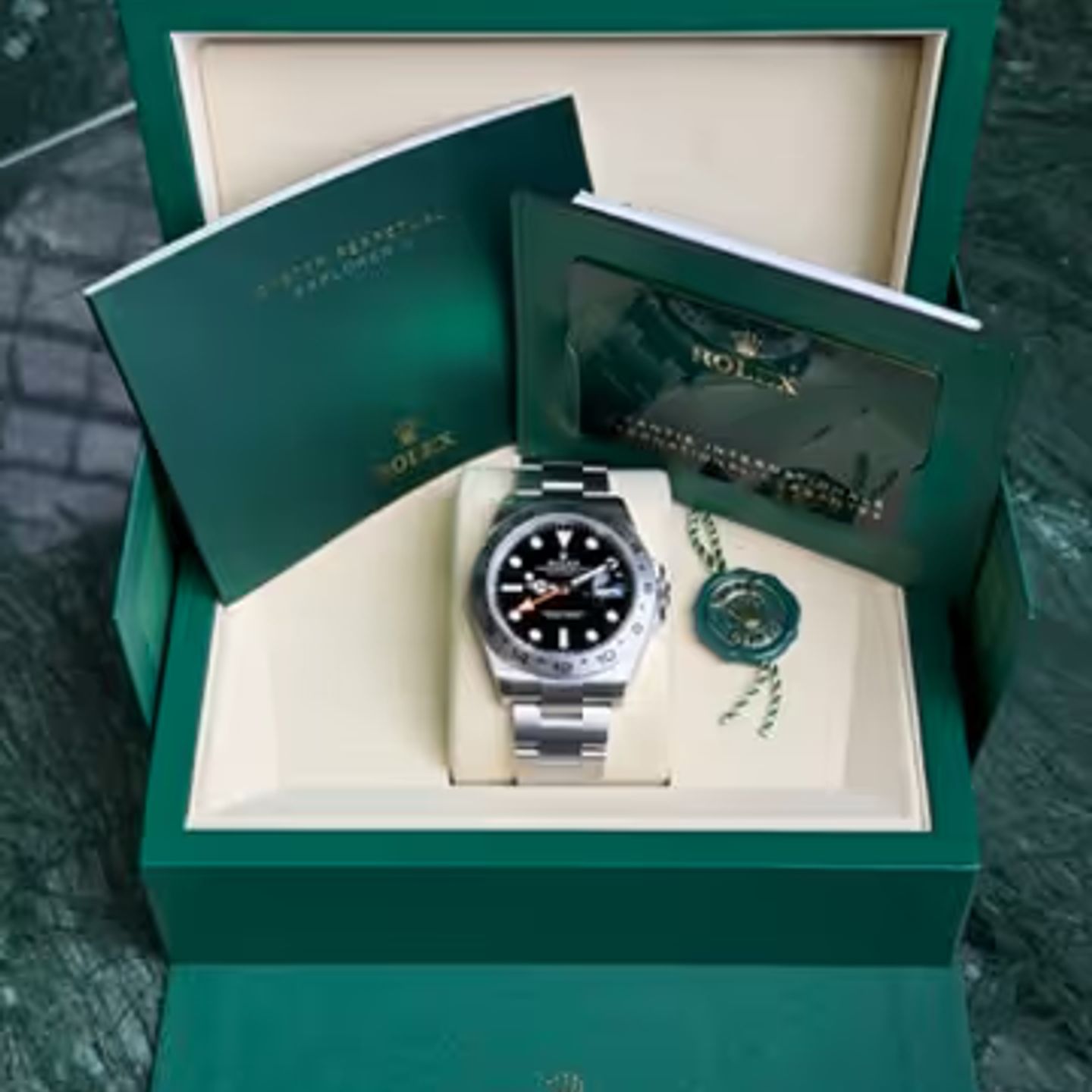 Rolex Explorer II 226570 - (7/7)