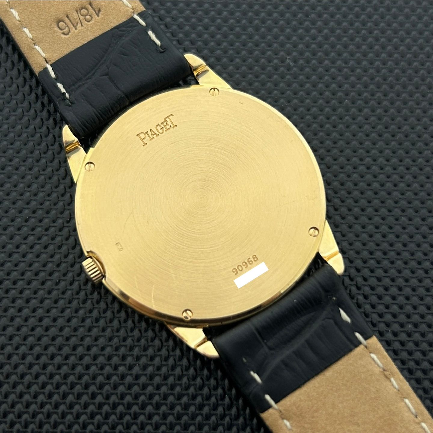 Piaget Gouverneur 90968 (Unknown (random serial)) - 34 mm Yellow Gold case (2/8)