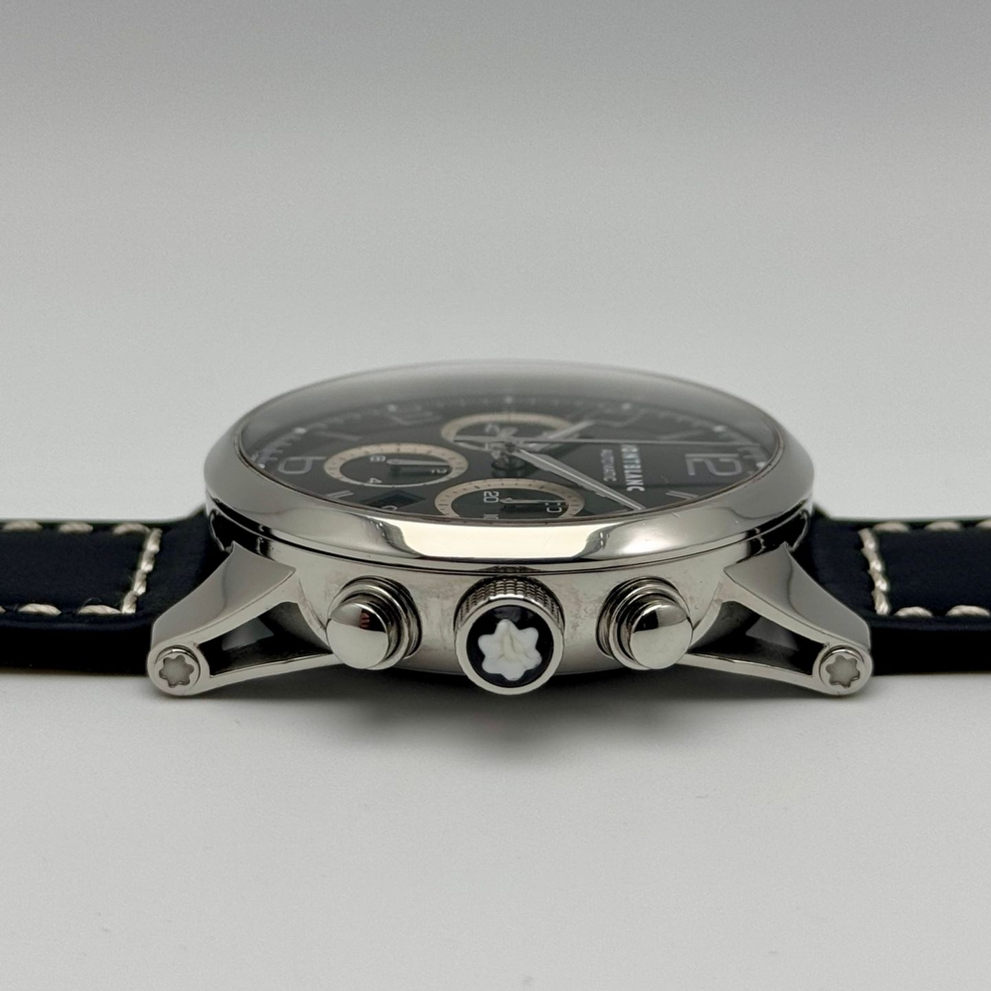 Montblanc Timewalker 7069 (2010) - Black dial 43 mm Steel case (3/10)