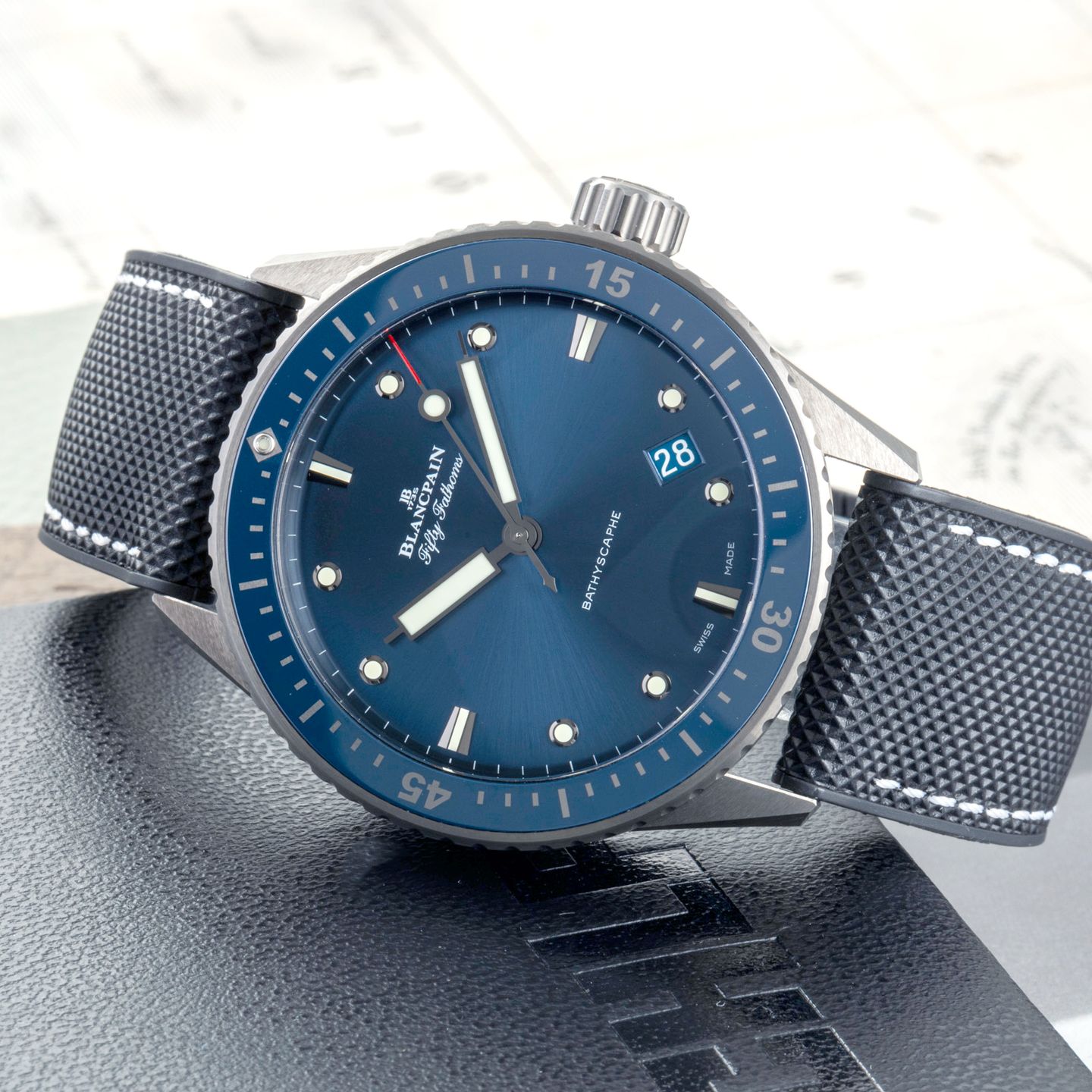 Blancpain Fifty Fathoms 5000-0240-O52A (Onbekend (willekeurig serienummer)) - Blauw wijzerplaat 42mm Keramiek (2/8)