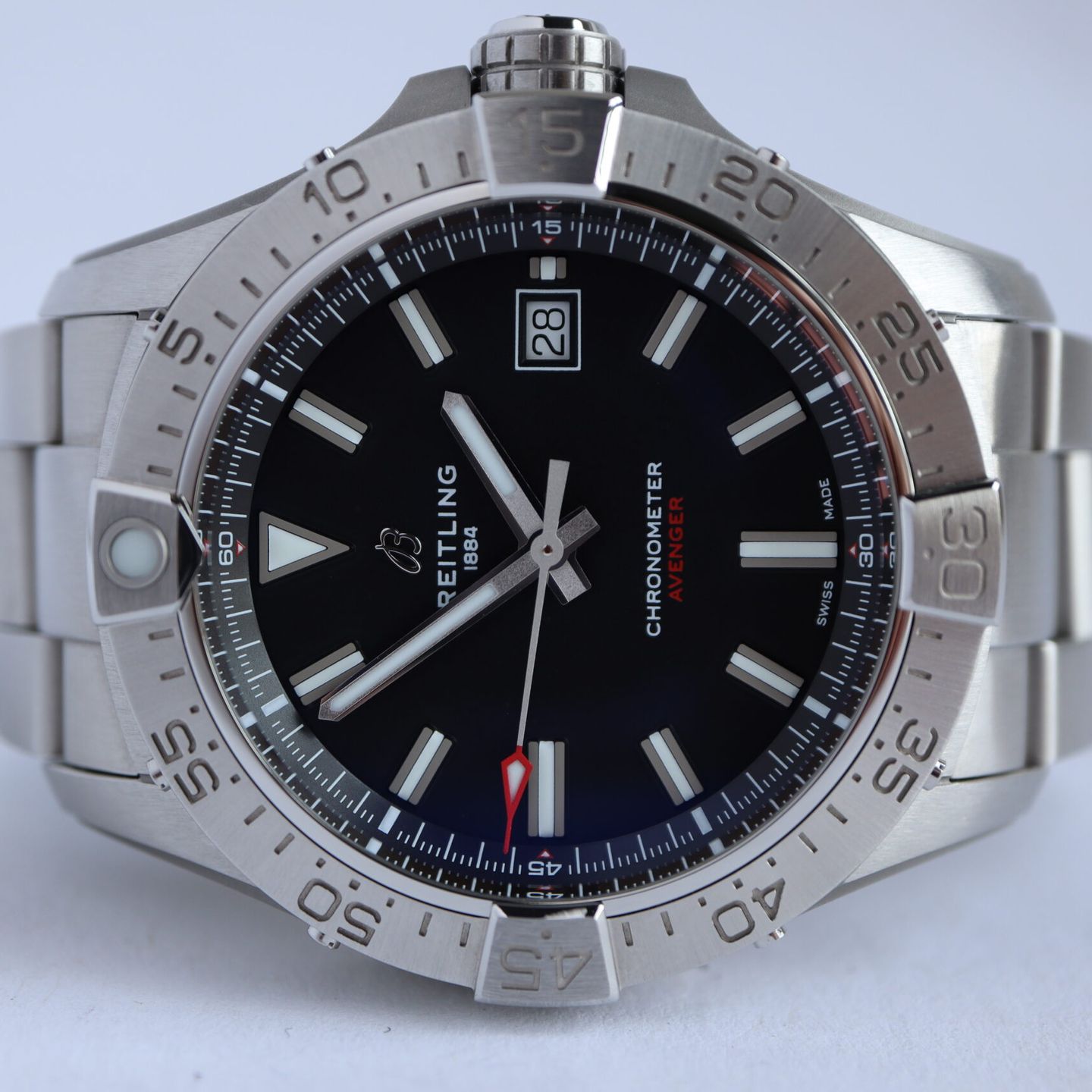 Breitling Avenger A17328101B1A1 (2023) - Zwart wijzerplaat 42mm Staal (2/8)