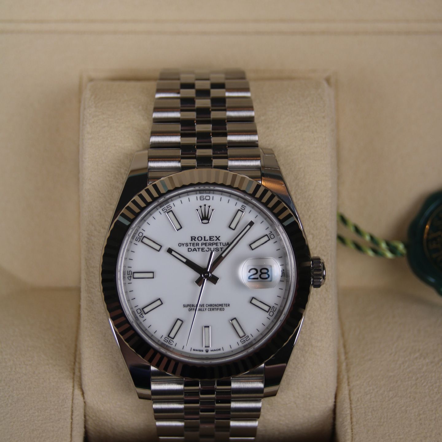 Rolex Datejust 41 126334 (2024) - Wit wijzerplaat 41mm Staal (2/7)