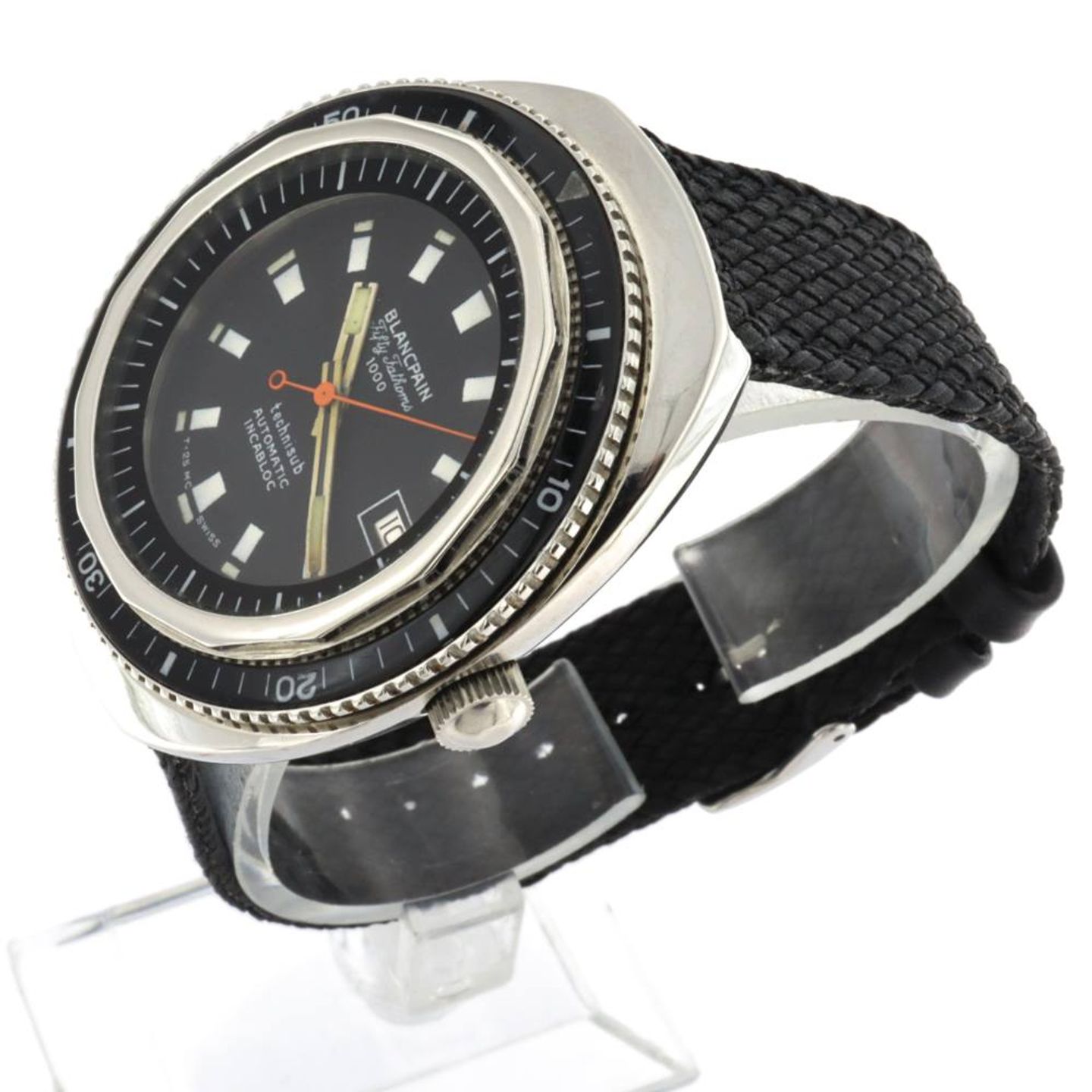 Blancpain Fifty Fathoms 5010-12B30-98S (Unknown (random serial)) - Black dial 42 mm Titanium case (2/5)