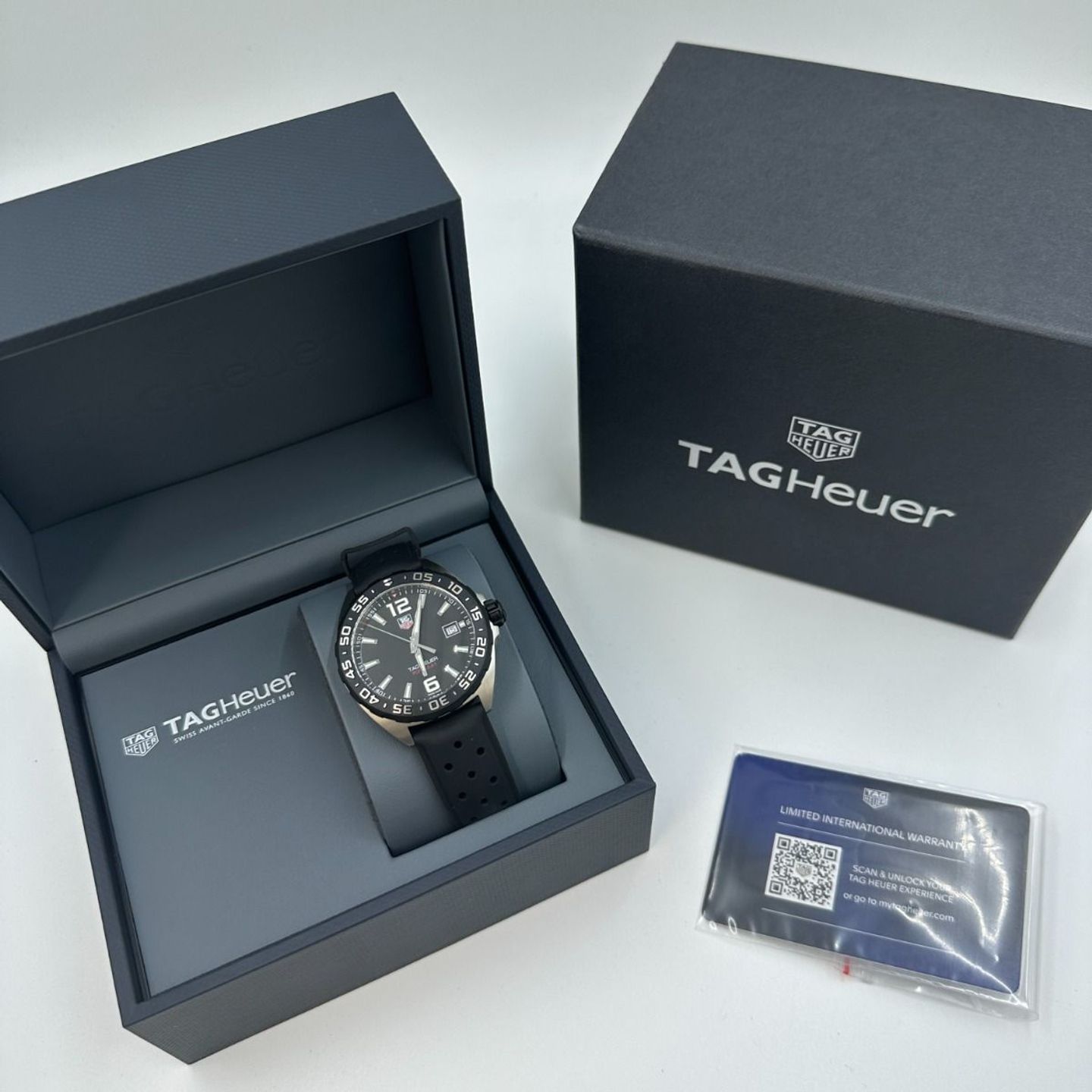 TAG Heuer Formula 1 Quartz WAZ1110.FT8023 (2024) - Zwart wijzerplaat 41mm Staal (2/8)