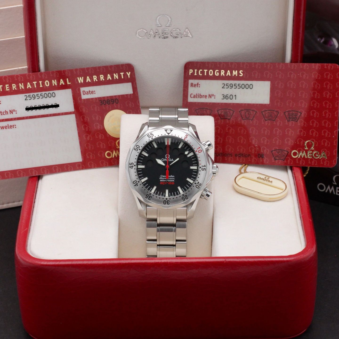 Omega Seamaster Diver 300 M 2595.50.00 (2011) - Black dial 42 mm Steel case (3/8)