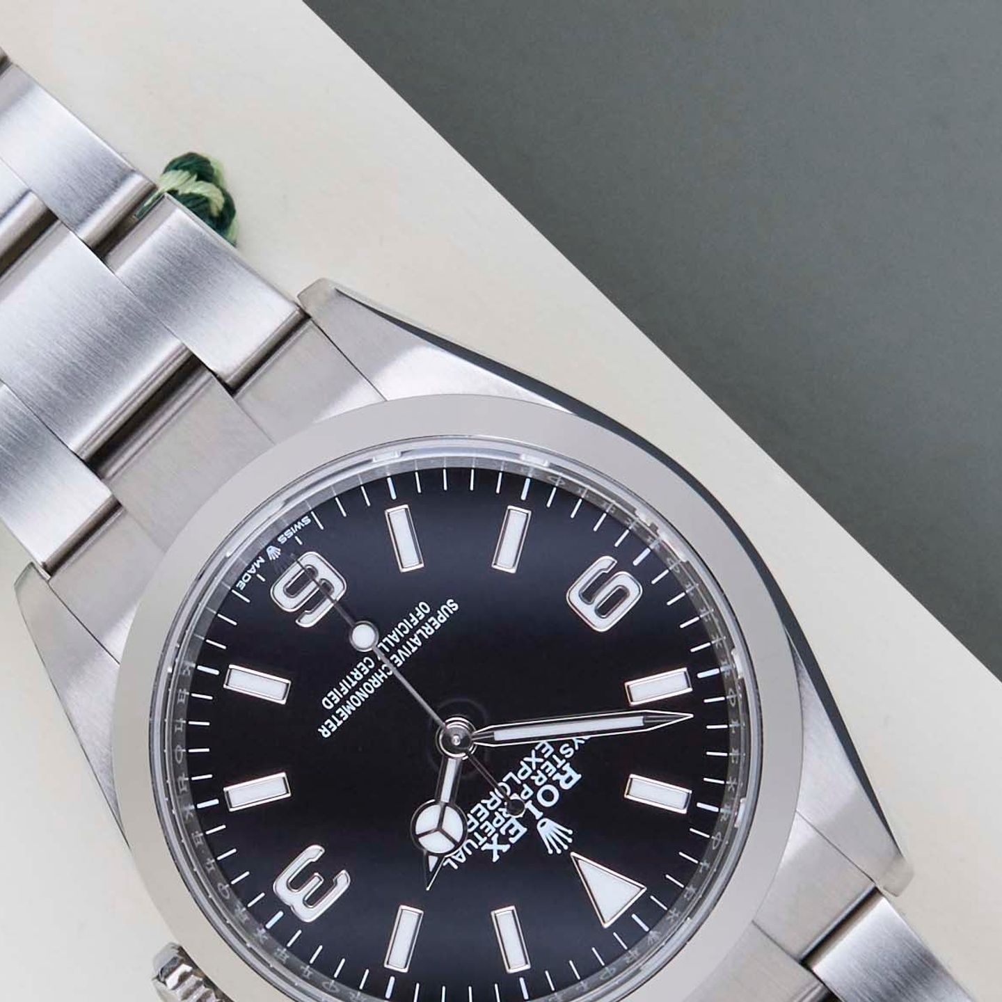 Rolex Explorer 124270 - (4/8)