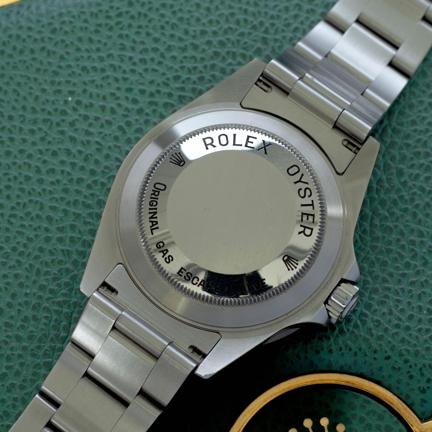 Rolex Sea-Dweller 16600T (2004) - Black dial 40 mm Steel case (5/8)
