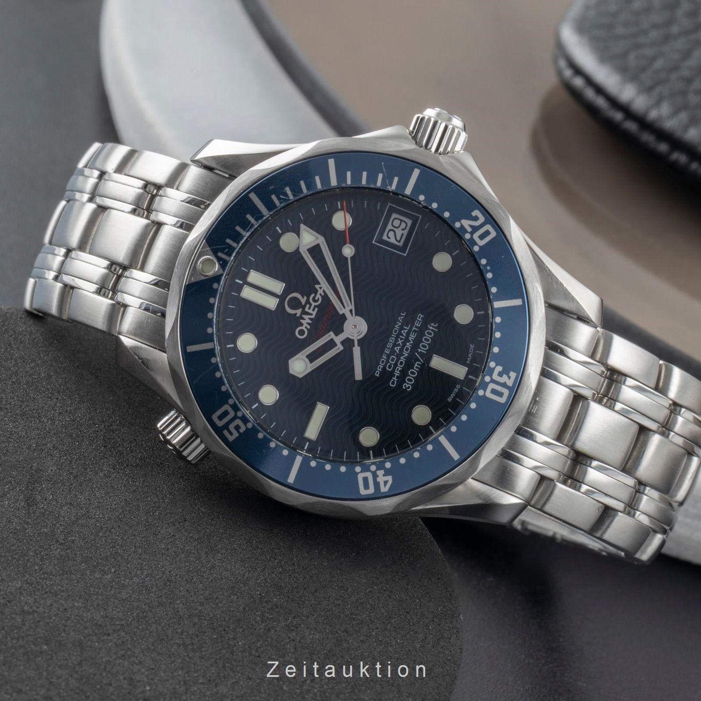 Omega Seamaster Diver 300 M 2222.80.00 (2007) - Blauw wijzerplaat 36mm Staal (2/8)