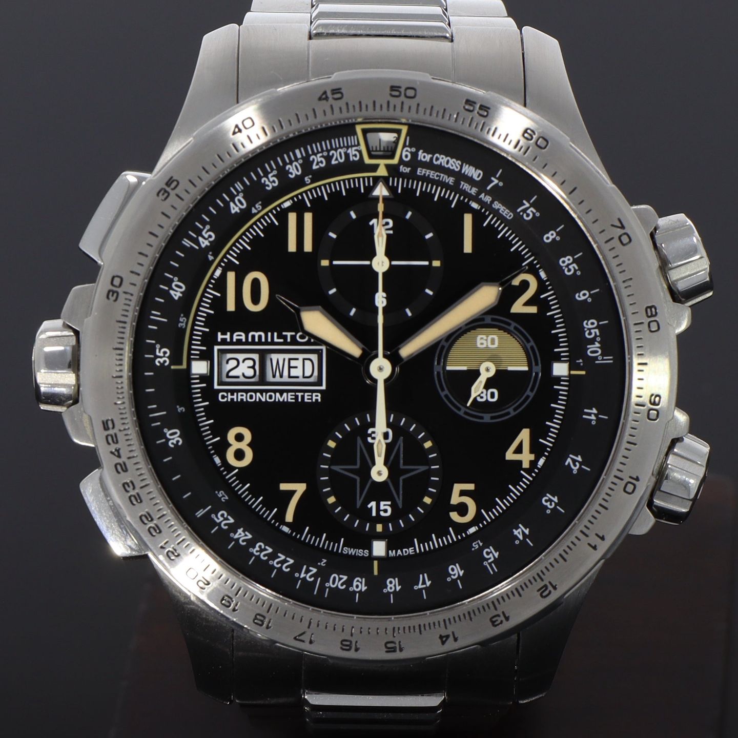 Hamilton Khaki X-Wind H77796535 (2020) - Black dial 45 mm Steel case (1/8)