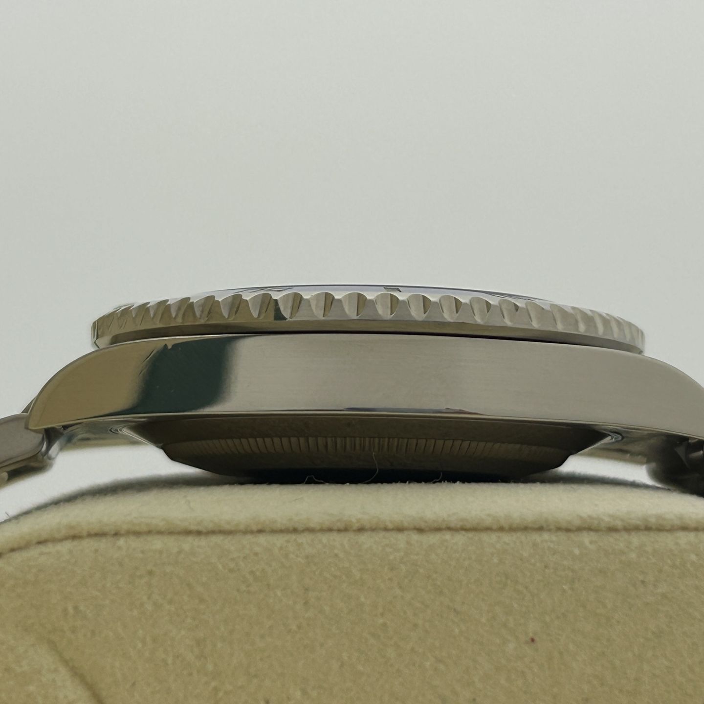 Rolex Submariner Date 116619LB - (4/8)