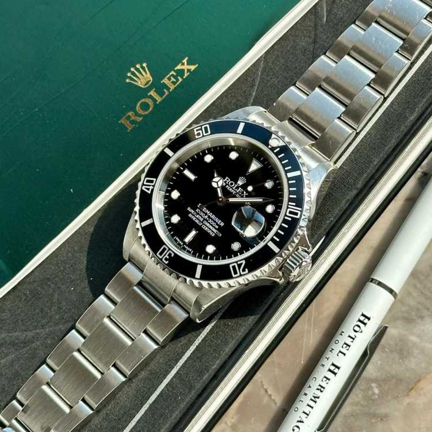 Rolex Submariner Date 16610 T (2007) - Black dial 40 mm Steel case (3/8)