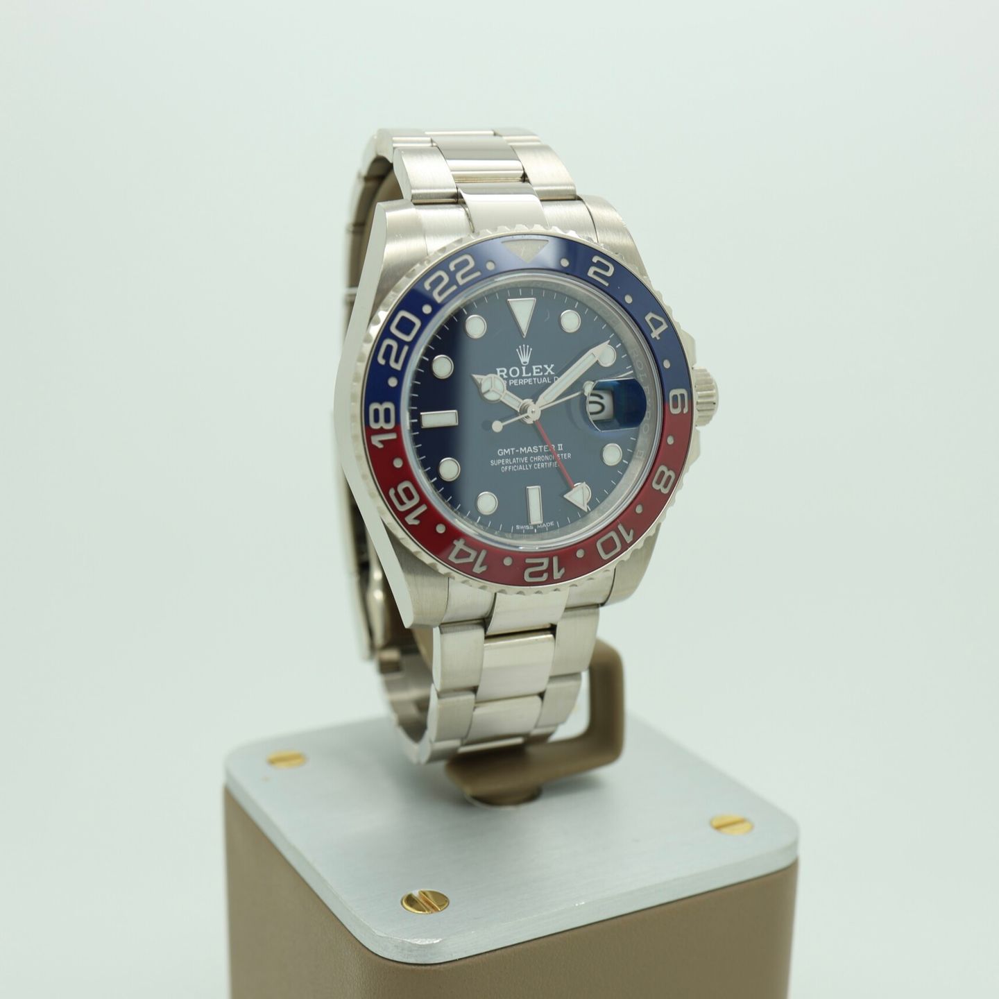 Rolex GMT-Master II 116719BLRO (2018) - 40 mm White Gold case (2/8)