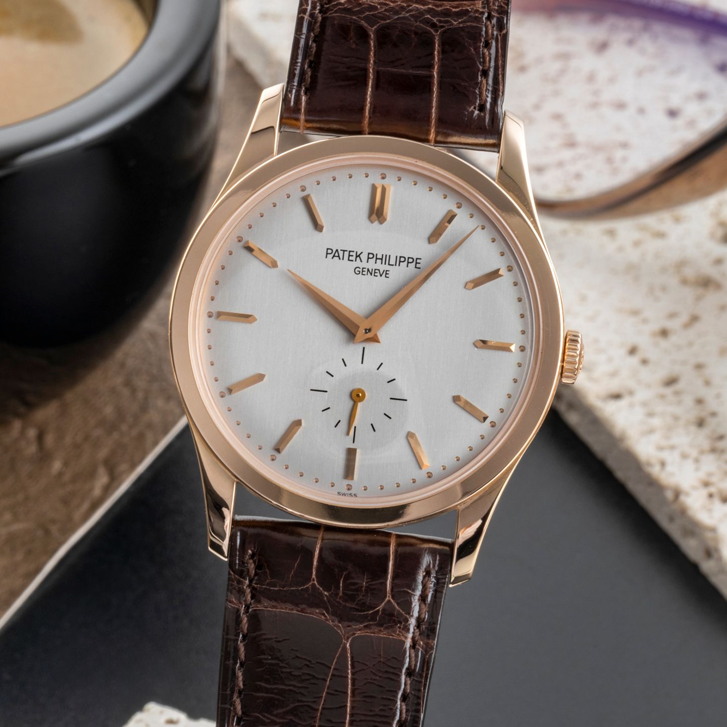 Patek Philippe Calatrava 5196R-001 (Unknown (random serial)) - Silver dial 37 mm Rose Gold case (3/8)