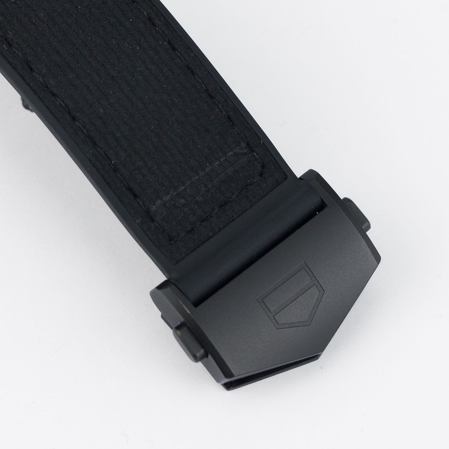 TAG Heuer Monaco CBL2184.FT6236 (2025) - Black dial 39 mm Titanium case (8/8)