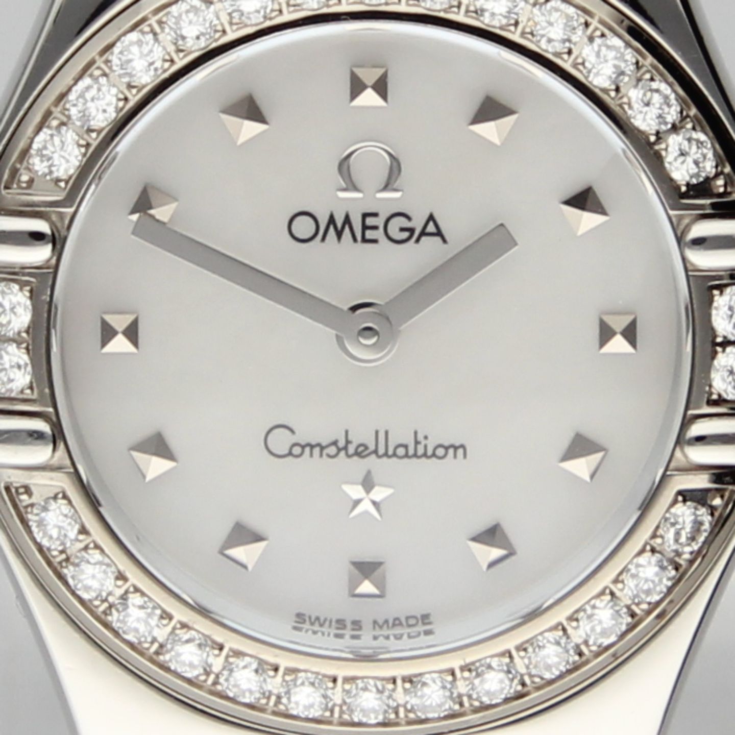 Omega Constellation Quartz 895.1243 (Unknown (random serial)) - Pearl dial 23 mm Steel case (3/8)