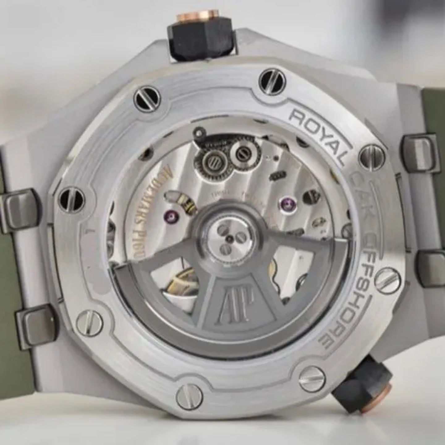 Audemars Piguet Royal Oak Offshore Diver 15720ST.OO.A052CA.01 (2023) - Green dial 42 mm Steel case (6/6)