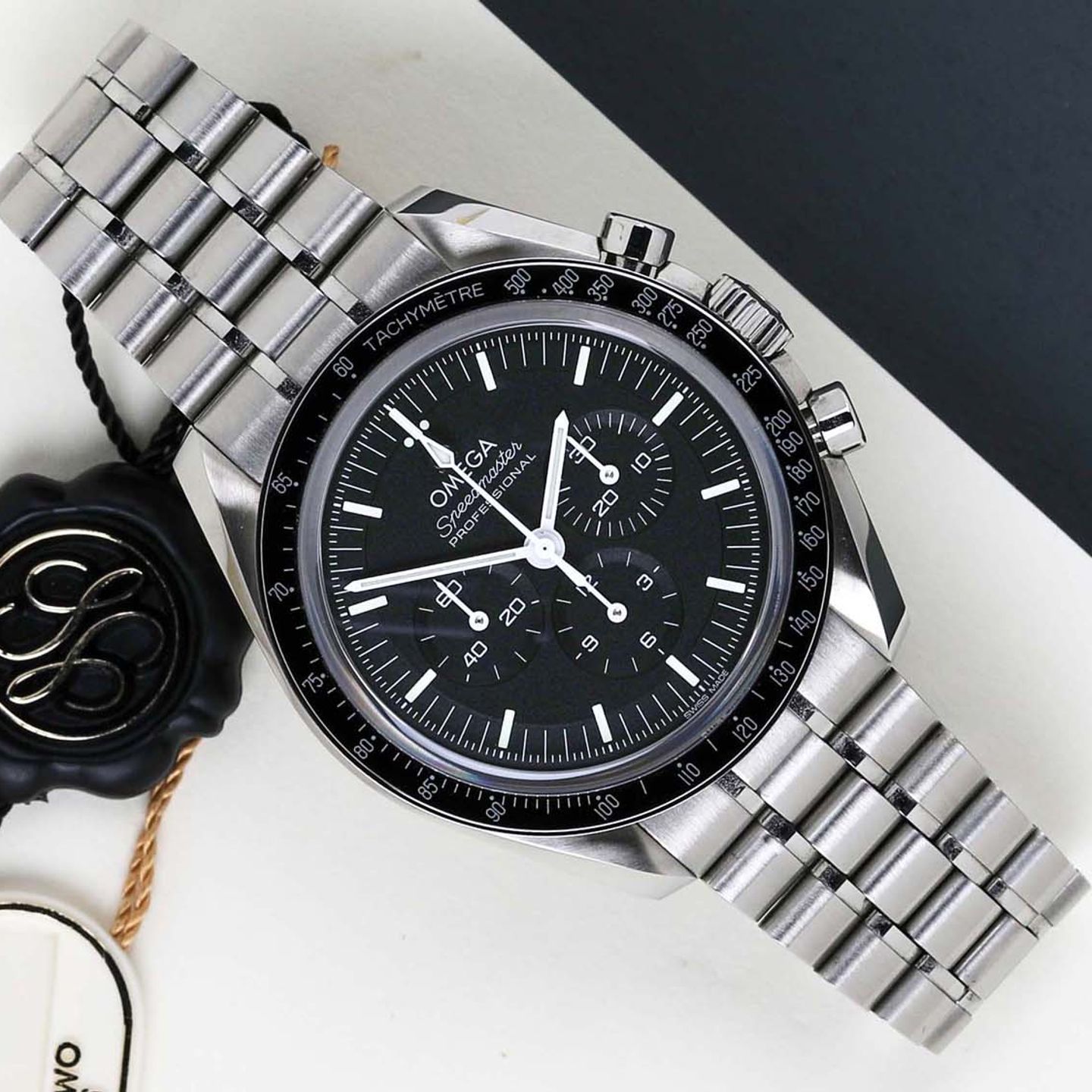 Omega Speedmaster Professional Moonwatch 310.30.42.50.01.002 (2024) - Zwart wijzerplaat 42mm Staal (1/8)