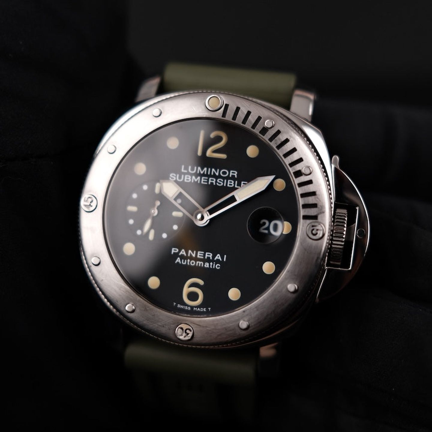 Panerai Luminor Submersible PAM00024 (2001) - Black dial 44 mm Steel case (1/8)