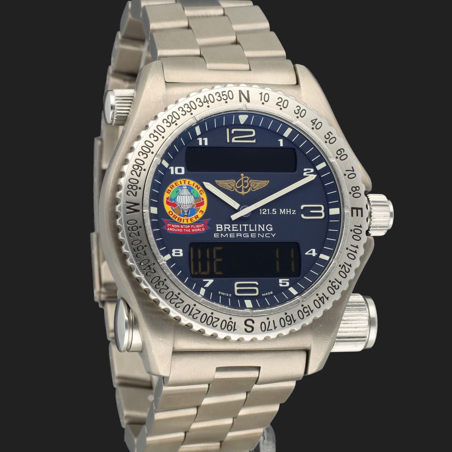 Breitling Emergency E56121 (2001) - 43mm Titanium (4/8)