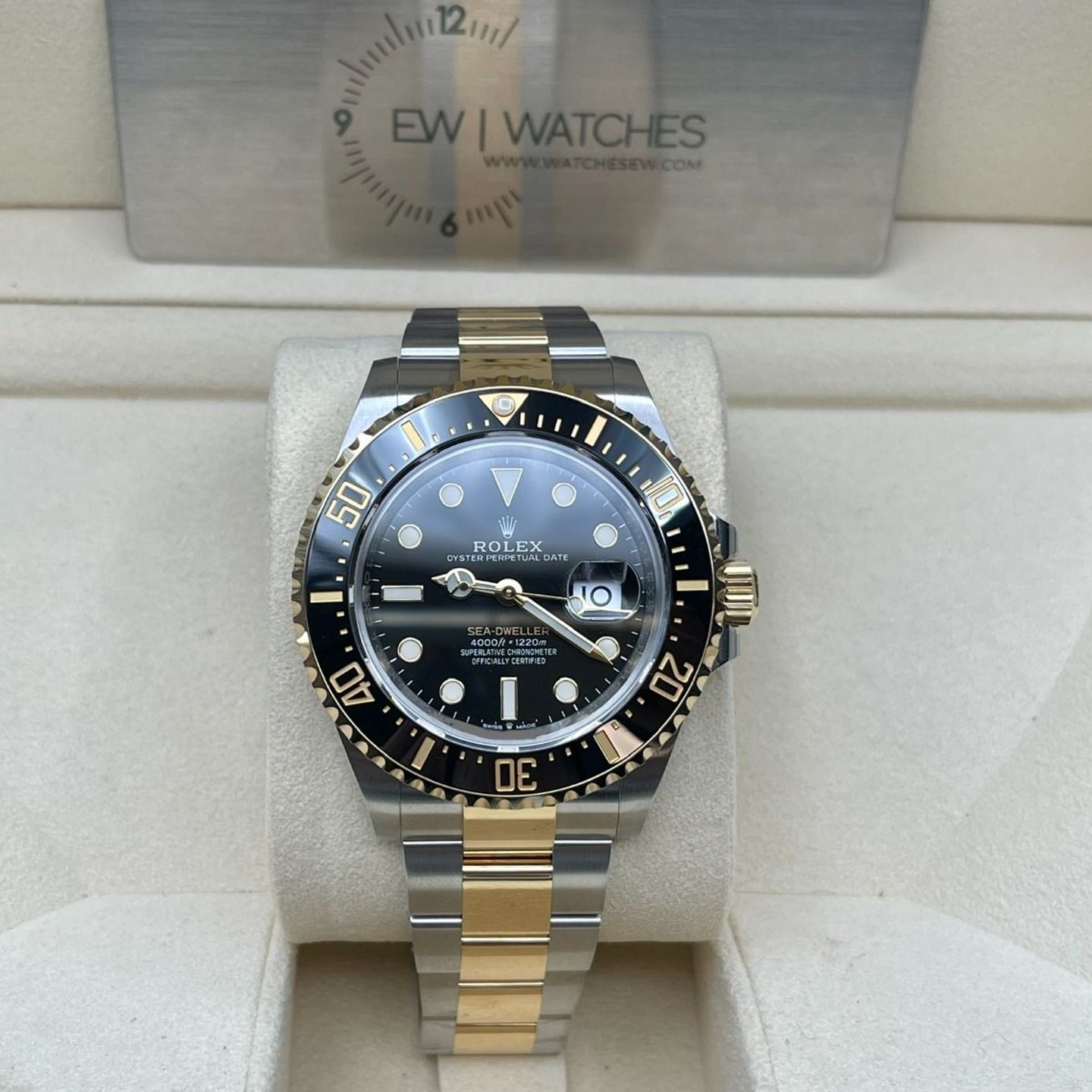 Rolex Sea-Dweller 126603 (2023) - Zwart wijzerplaat 43mm Goud/Staal (4/8)