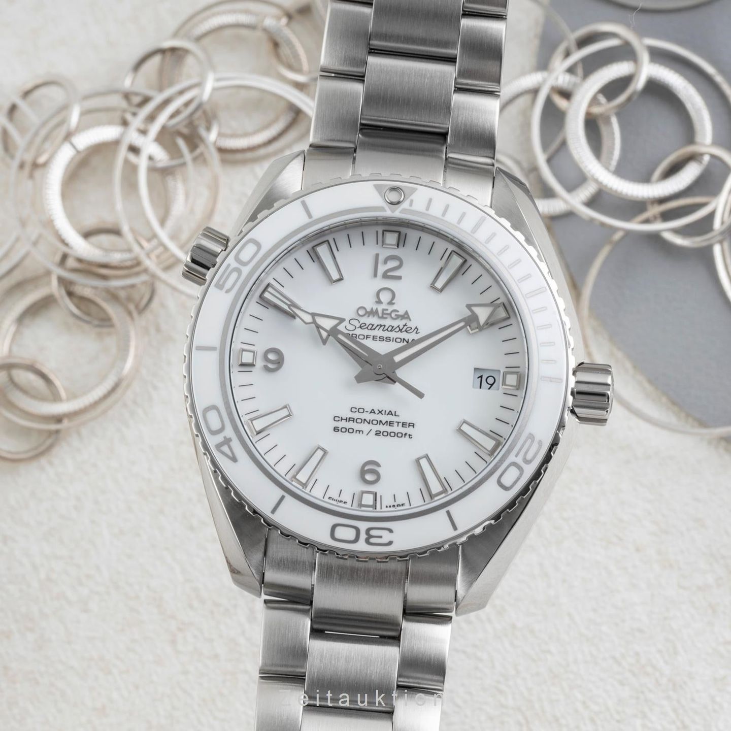 Omega Seamaster Planet Ocean 232.32.42.21.04.001 - (1/8)