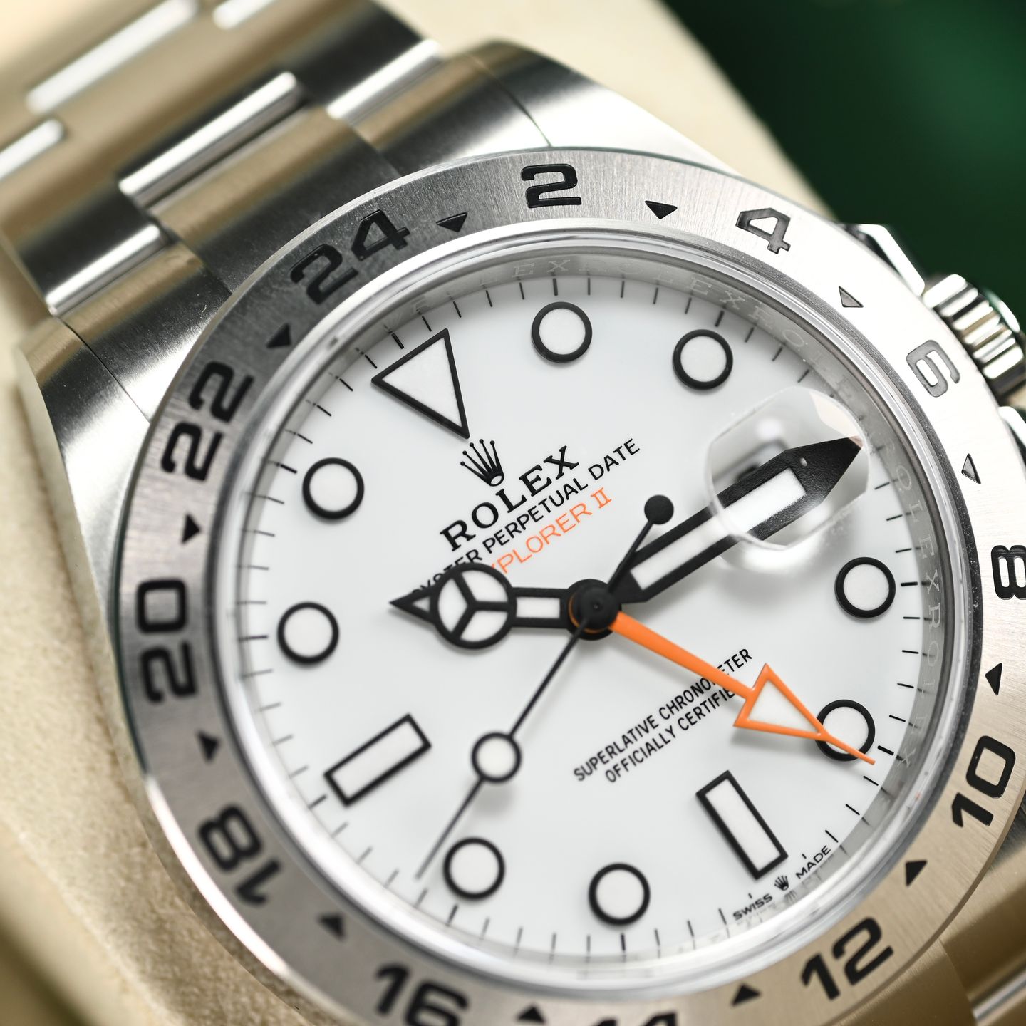 Rolex Explorer II 226570 - (3/8)