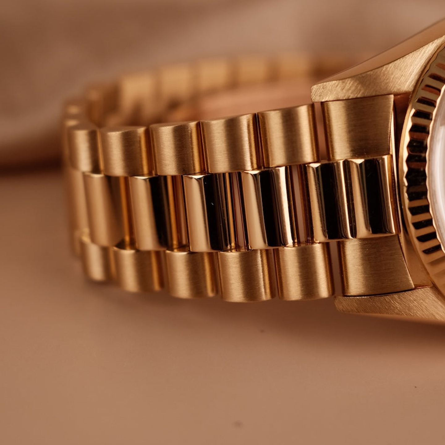 Rolex Day-Date 36 18238 (1988) - Champagne dial 36 mm Yellow Gold case (5/8)