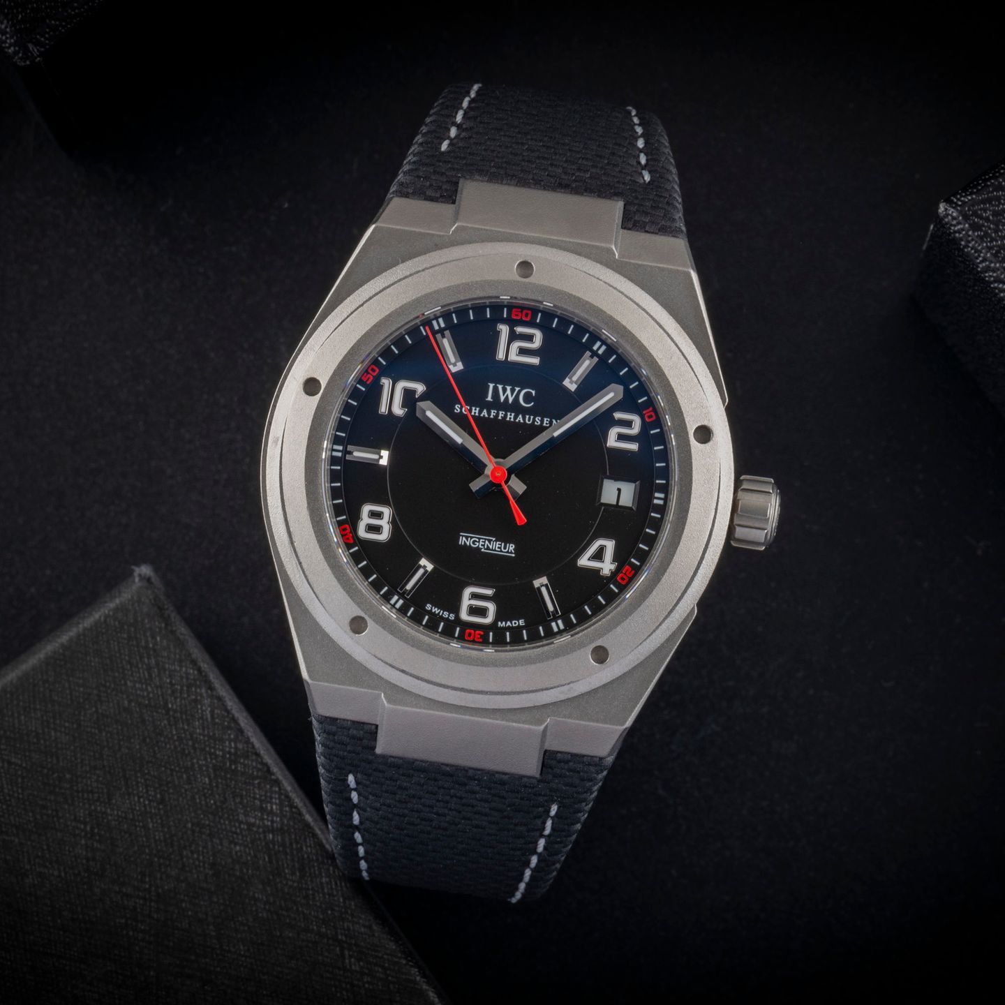 IWC Ingenieur AMG IW322703 (Onbekend (willekeurig serienummer)) - Zwart wijzerplaat 43mm Titanium (1/8)