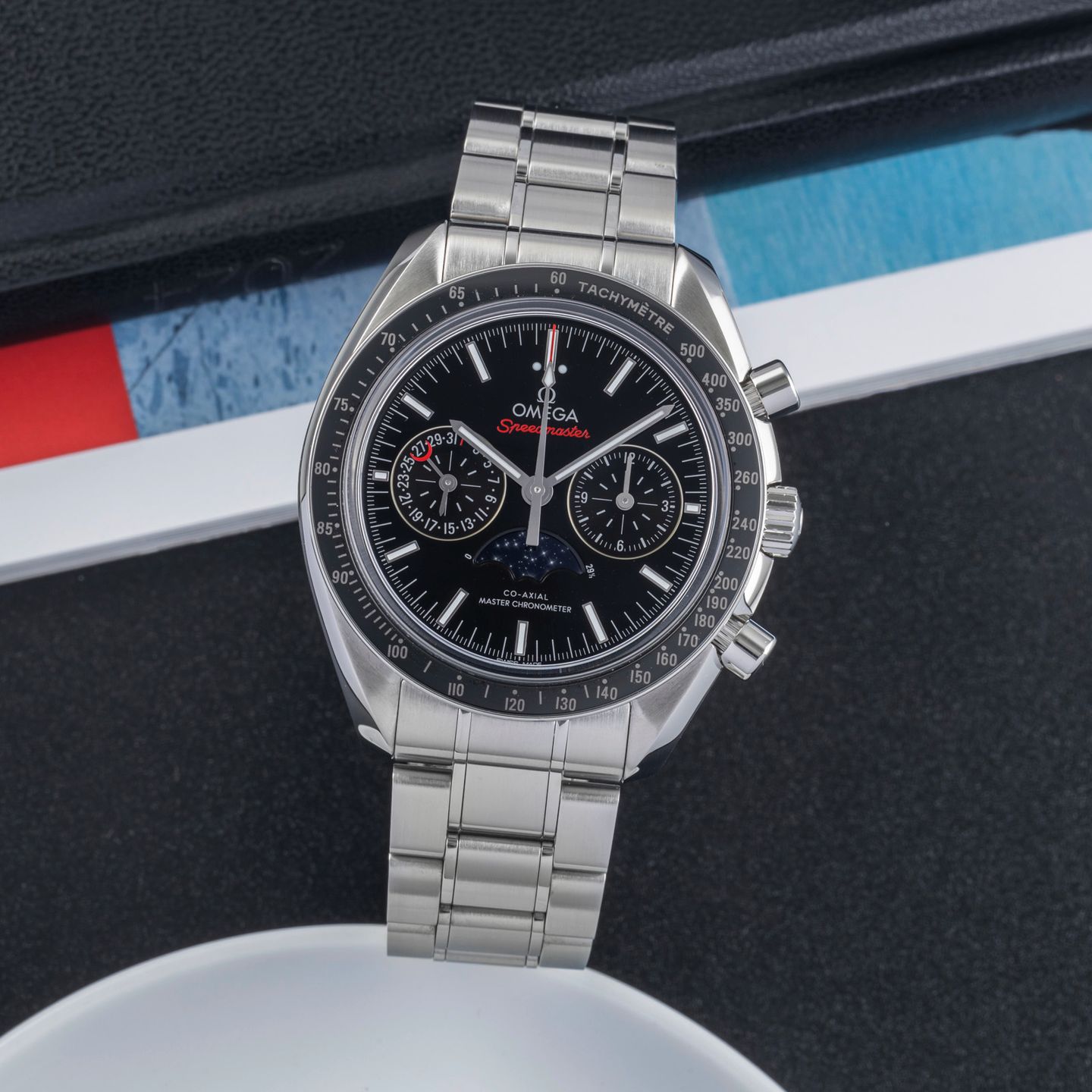 Omega Speedmaster Moonphase 304.30.44.52.01.001 (Unknown (random serial)) - Black dial 44 mm Steel case (1/8)