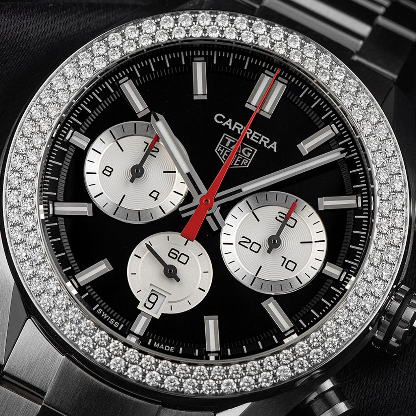 TAG Heuer Carrera CBN2A12.BA0643 (2025) - Black dial 44 mm Steel case (3/7)