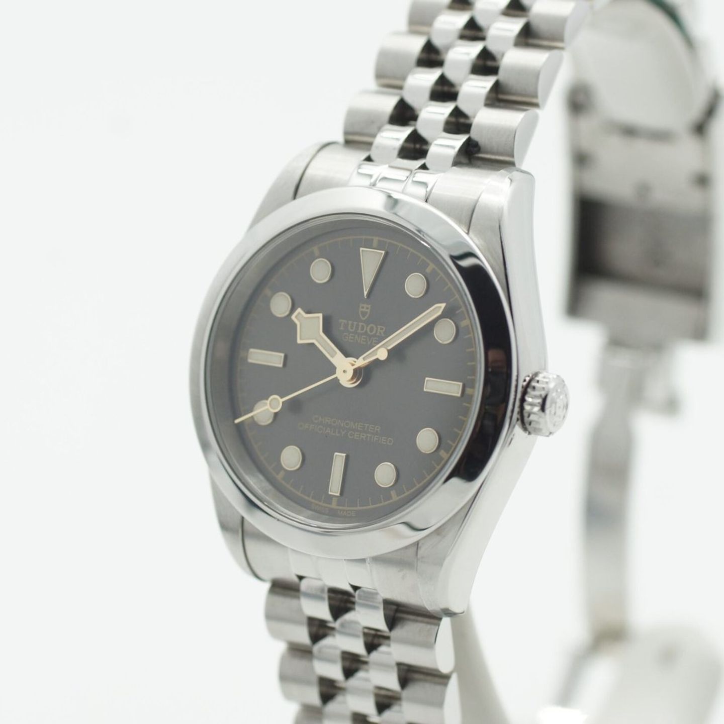 Tudor Black Bay 79600 (2023) - Black dial 31 mm Steel case (5/8)