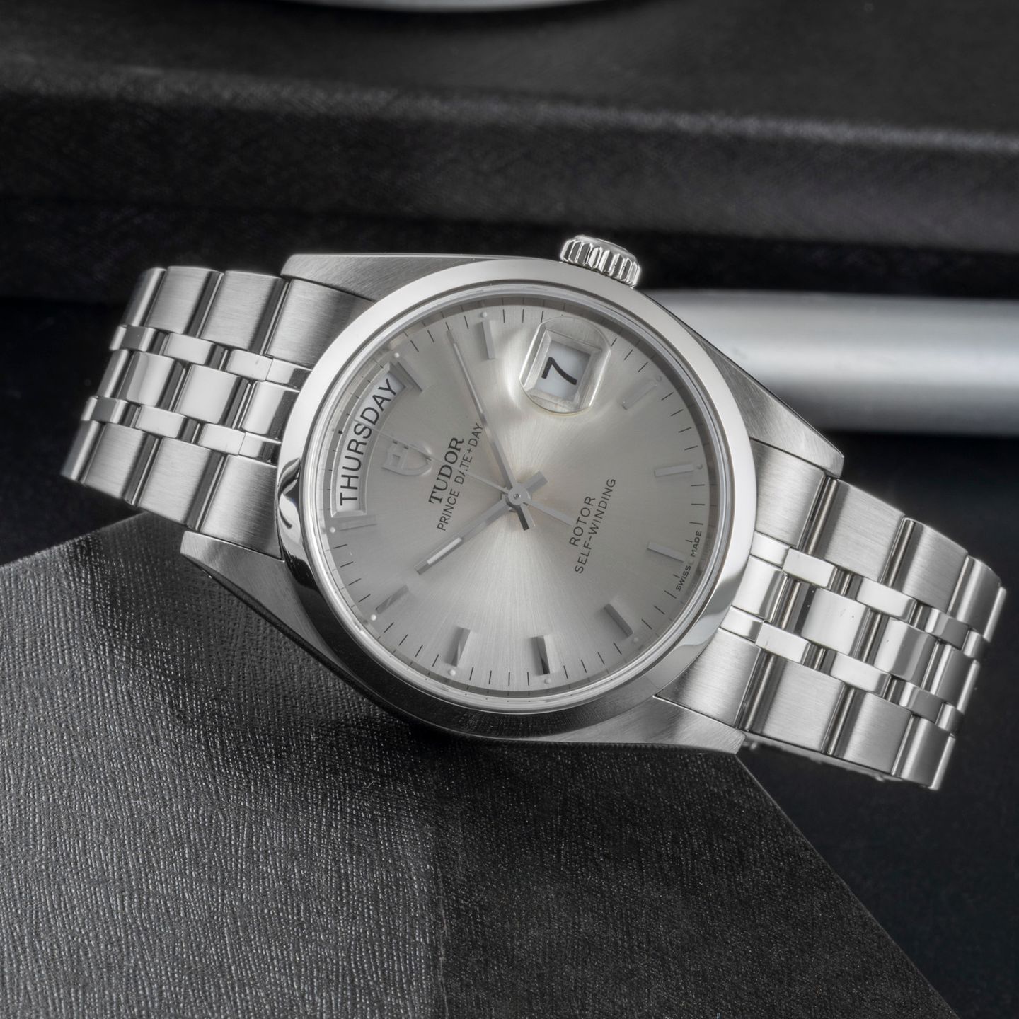 Tudor Prince Date 76200 - (2/8)