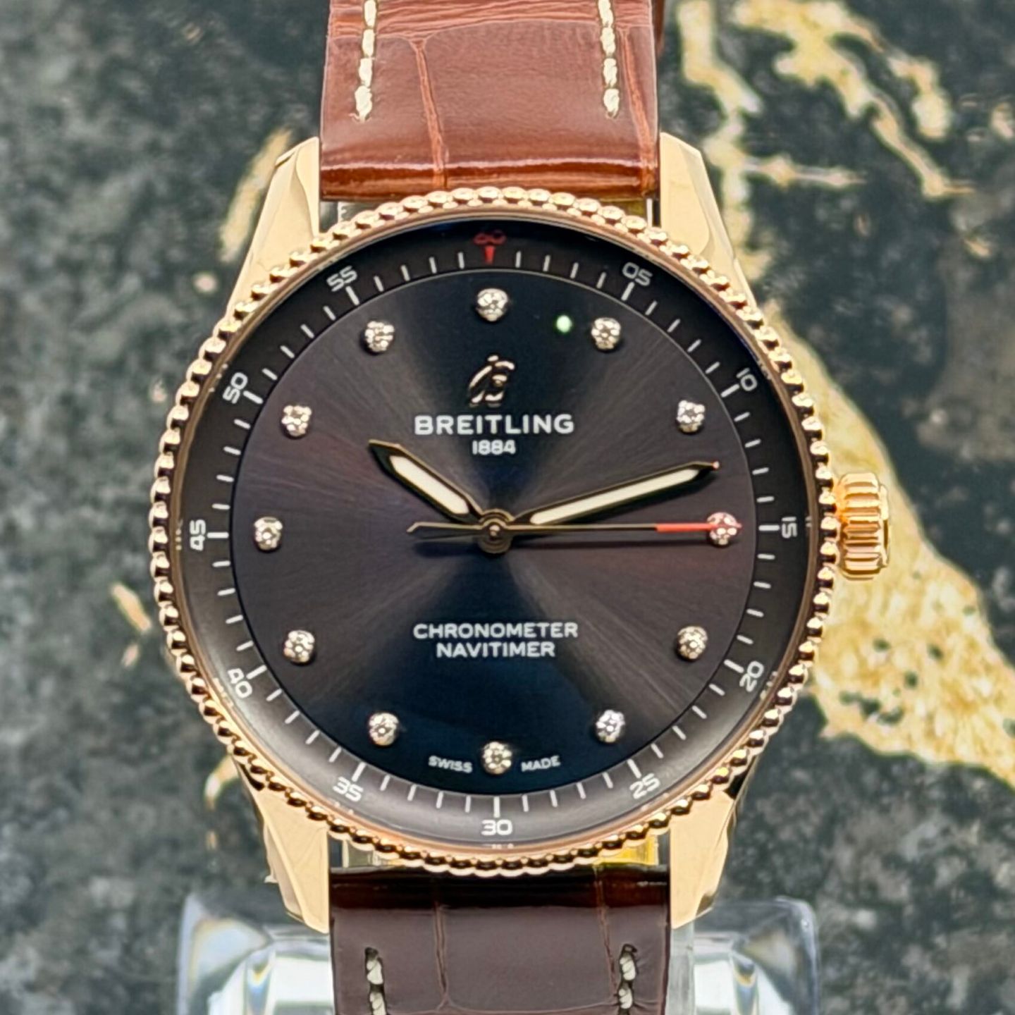 Breitling Navitimer R77320E31Q1P1 (2025) - Brown dial 32 mm Red Gold case (2/8)