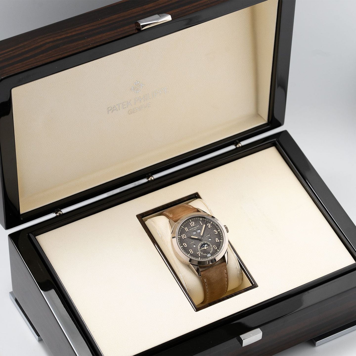 Patek Philippe Annual Calendar Travel Time 5326G-001 - (7/7)