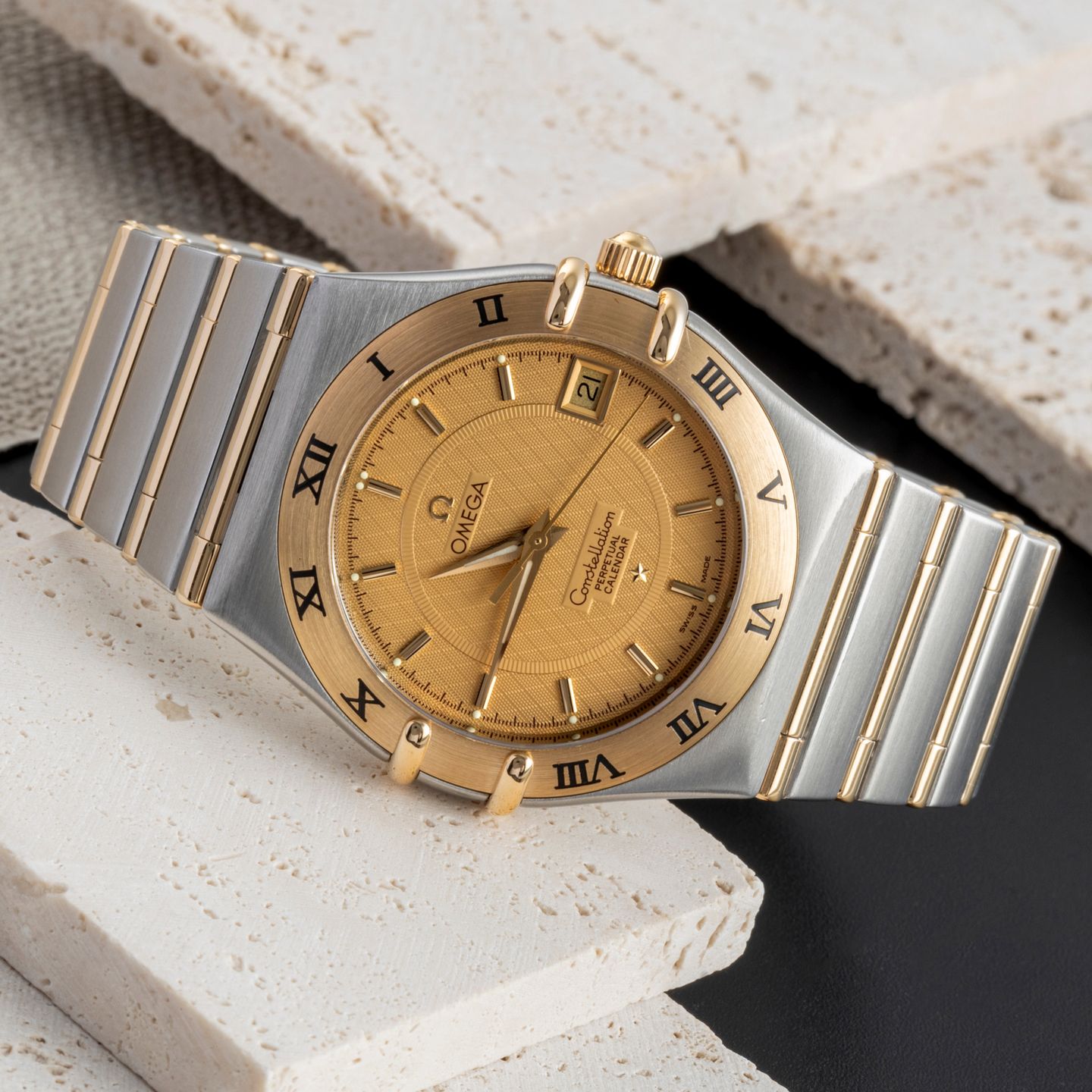 Unknown Unknown 1252.10.00  396.1202 (2000) - (2/8)