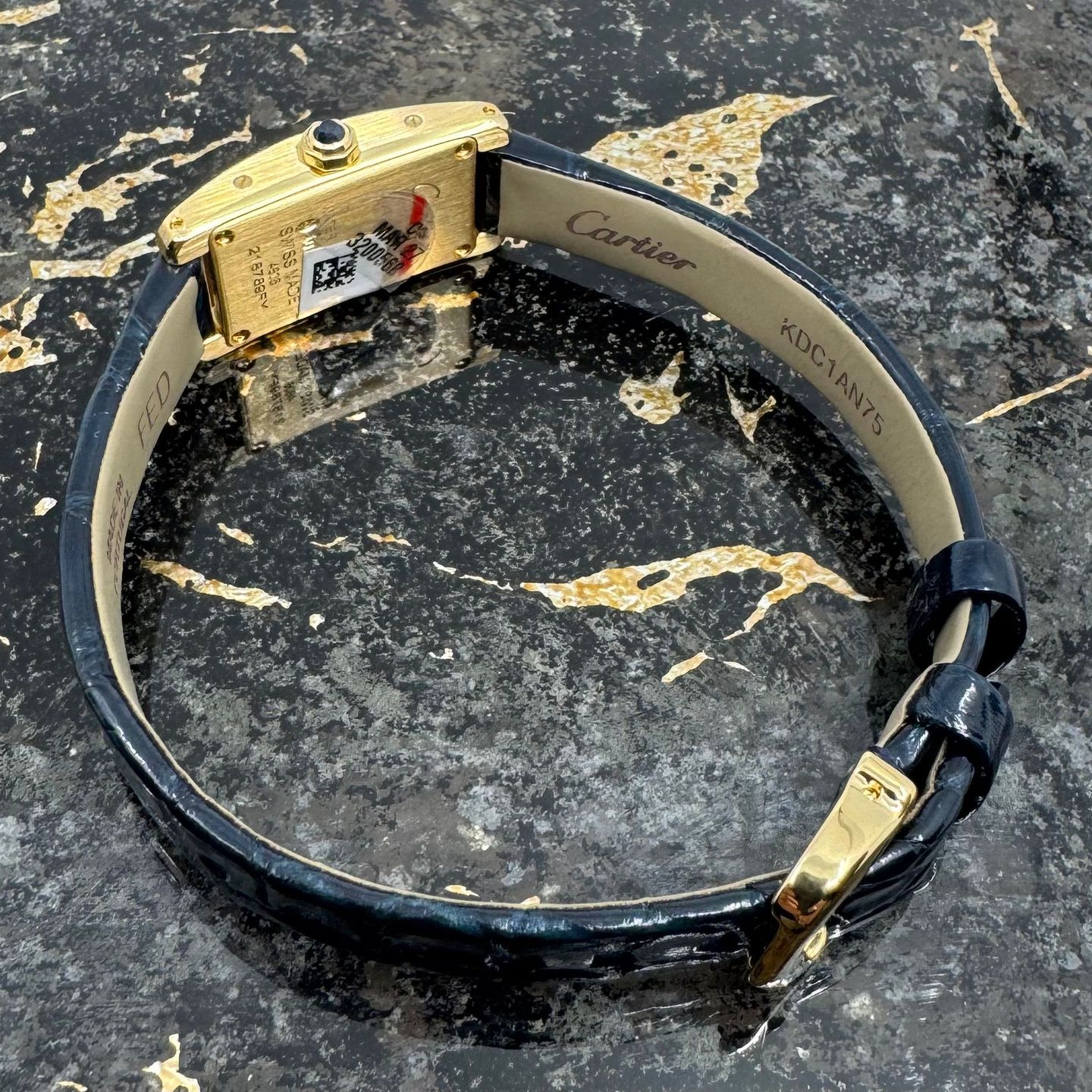 Cartier Tank Américaine WGTA0353 (2025) - Silver dial 15 mm Yellow Gold case (8/8)