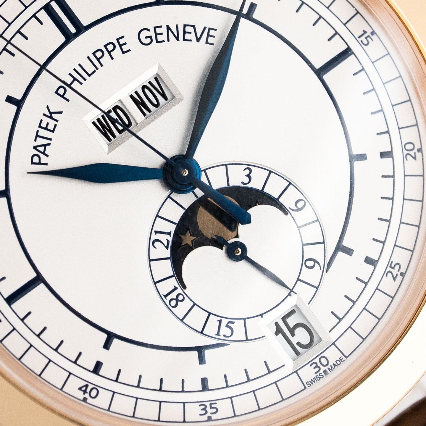 Patek Philippe Annual Calendar 5396R-001 - (3/8)