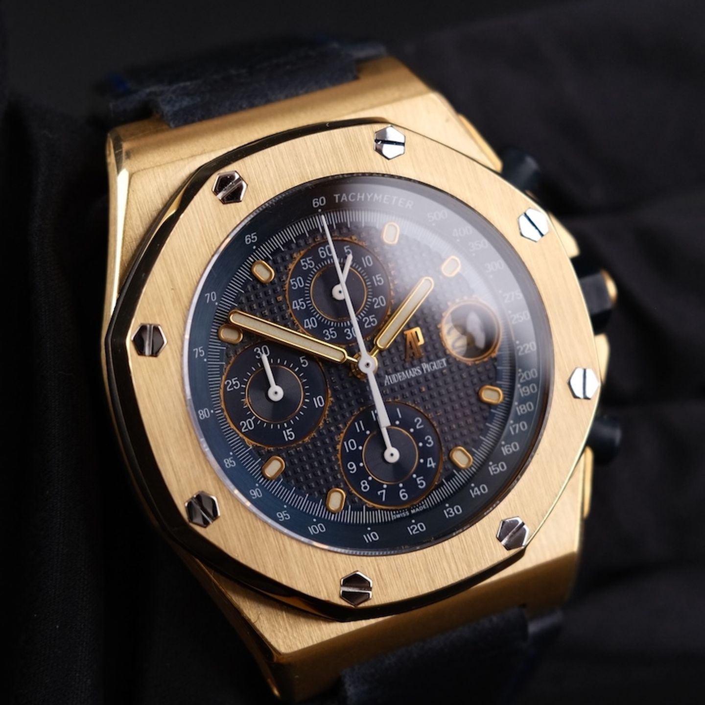 Audemars Piguet Royal Oak Offshore Chronograph 25770BA - (1/8)