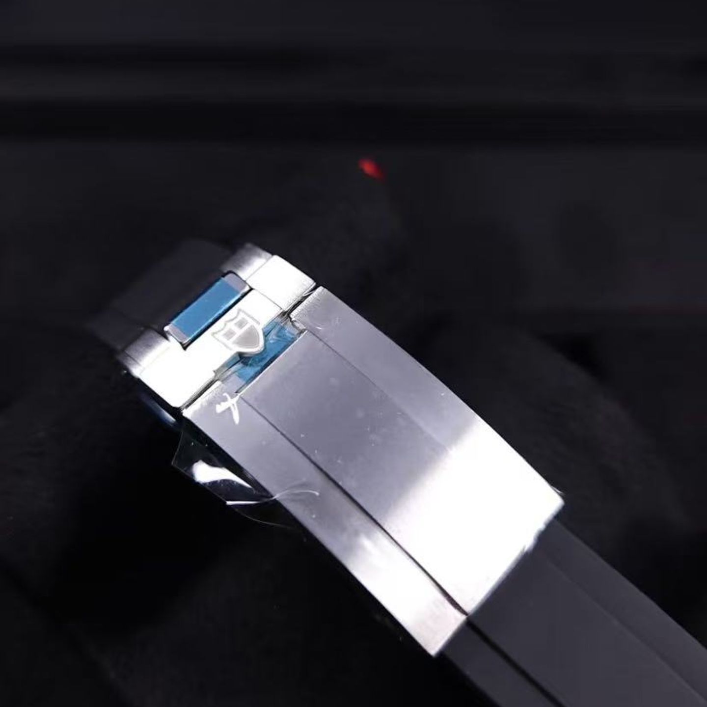 Tudor Black Bay 7941A1A0NU (2025) - Black dial 41 mm Steel case (4/4)