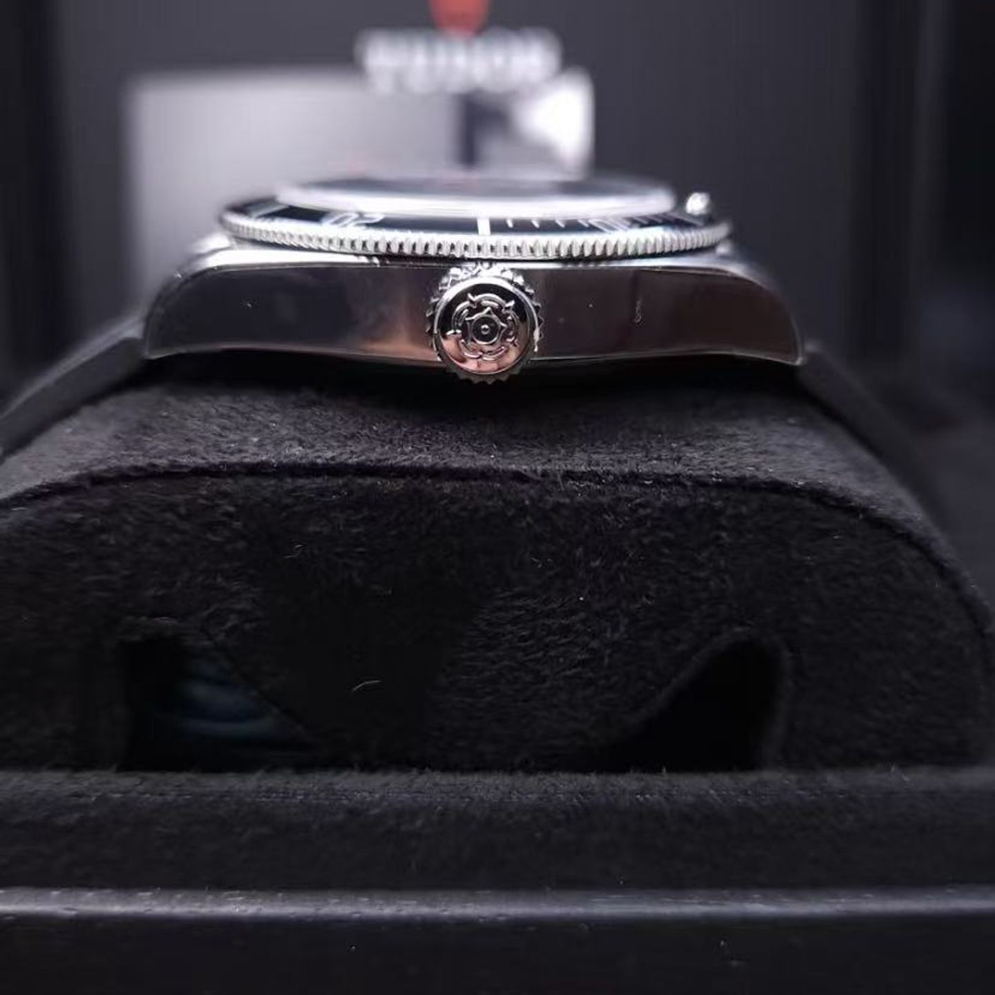 Tudor Black Bay 7941A1A0NU (2025) - Black dial 41 mm Steel case (3/4)