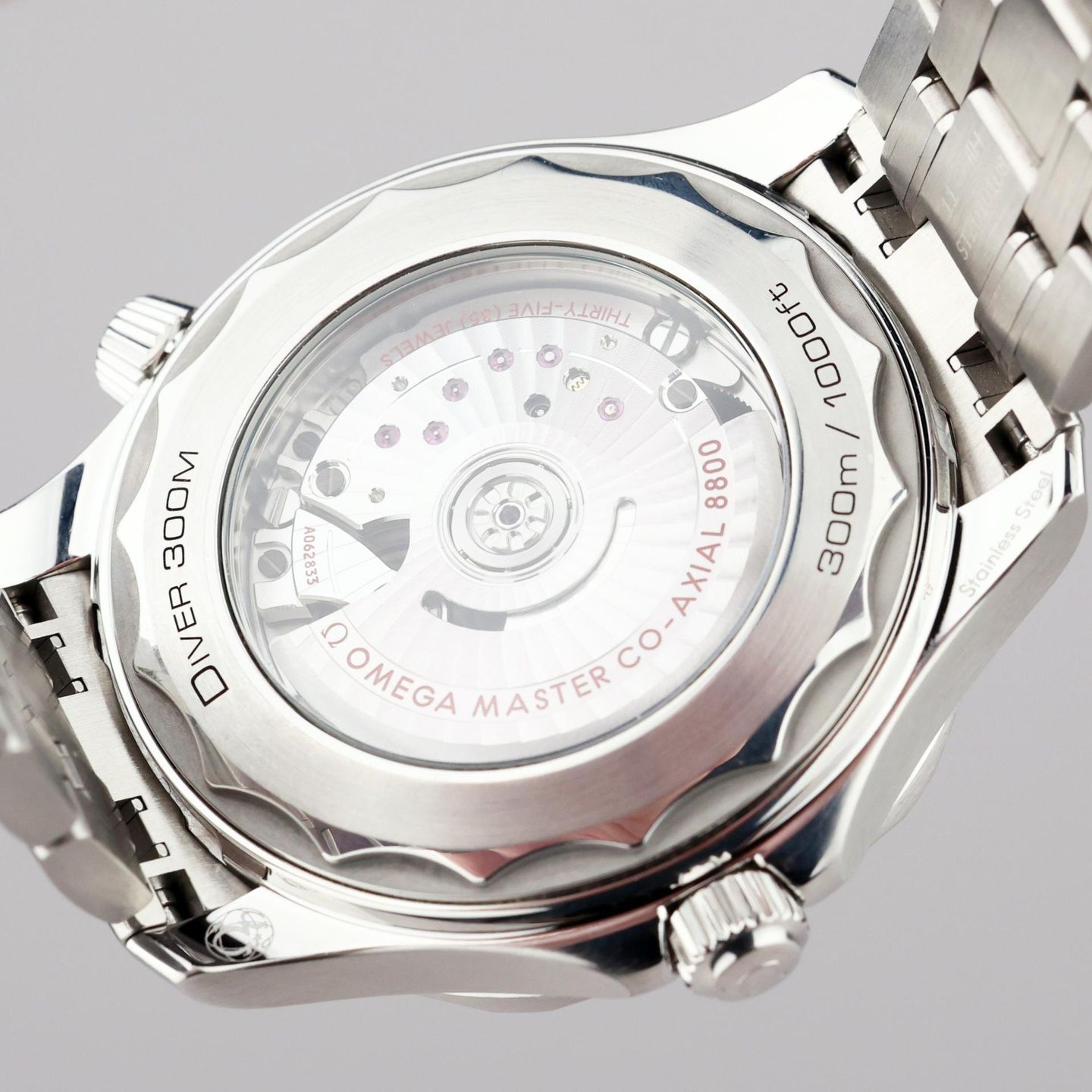 Omega Seamaster Diver 300 M 210.30.42.20.01.001 (2024) - Black dial 42 mm Steel case (8/8)