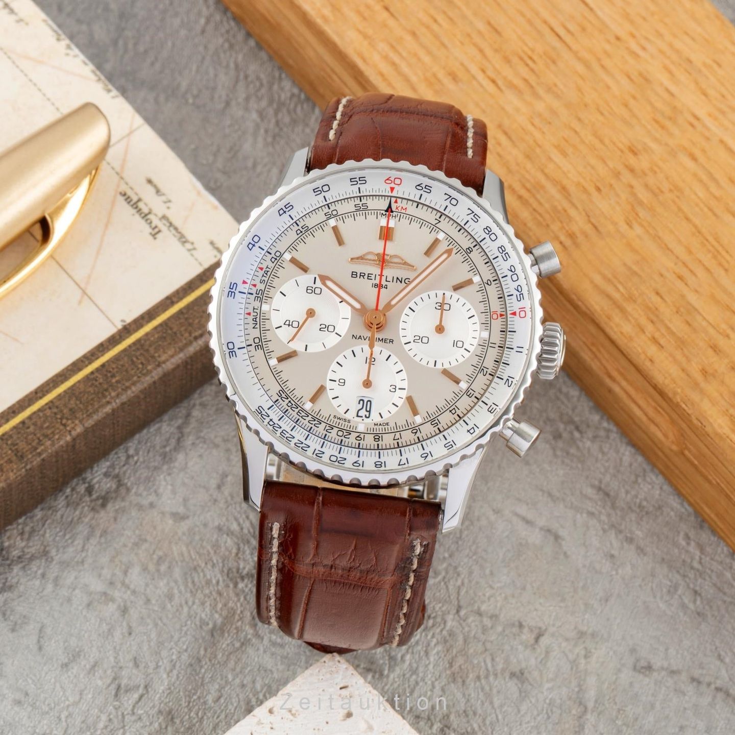 Breitling Navitimer 1 B01 Chronograph AB0139 - (3/8)