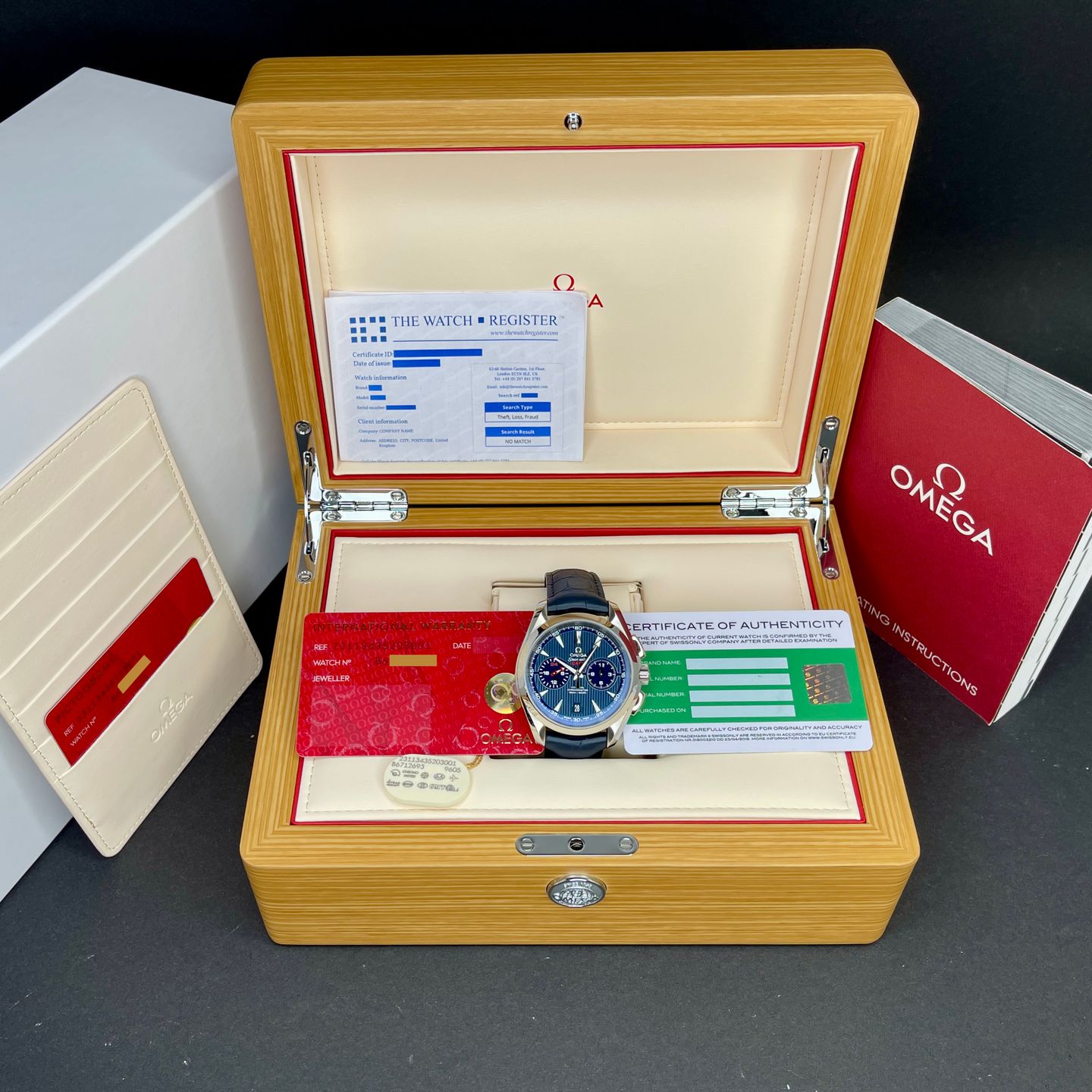 Omega Seamaster Aqua Terra 231.13.43.52.03.001 (Onbekend (willekeurig serienummer)) - Blauw wijzerplaat 43mm Staal (2/8)