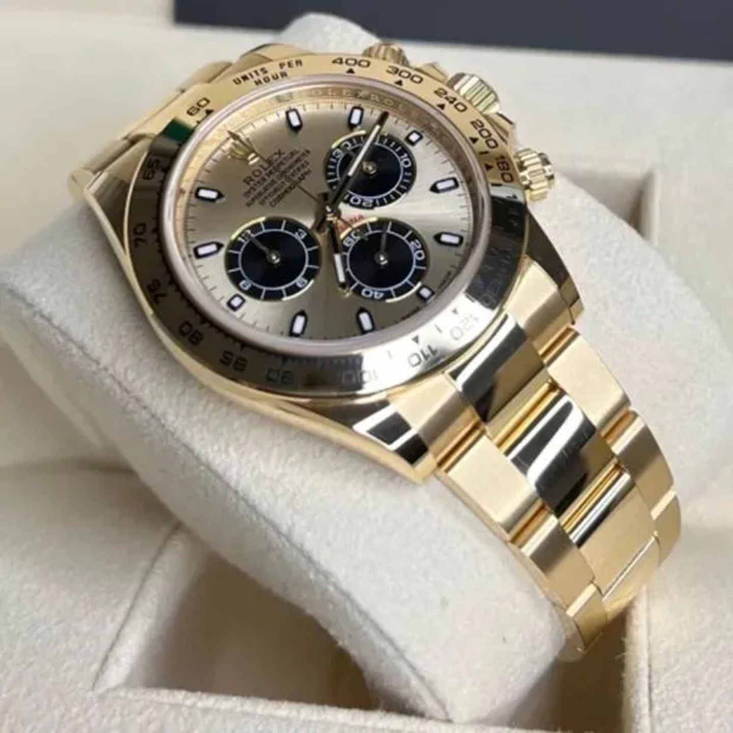 Rolex Daytona 116508 - (4/6)