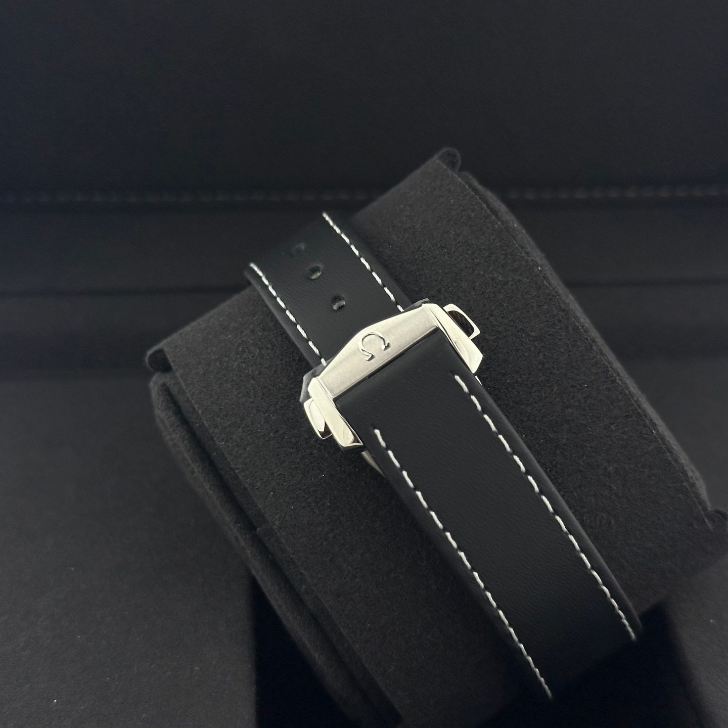 Omega Speedmaster Professional Moonwatch 310.32.42.50.04.002 - (2/8)