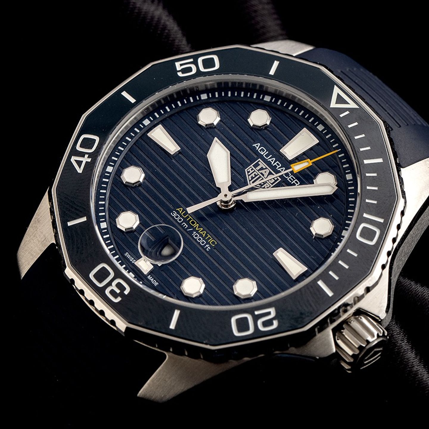 TAG Heuer Aquaracer 300M WBP201B.FT6198 (2025) - Blauw wijzerplaat 43mm Staal (3/7)
