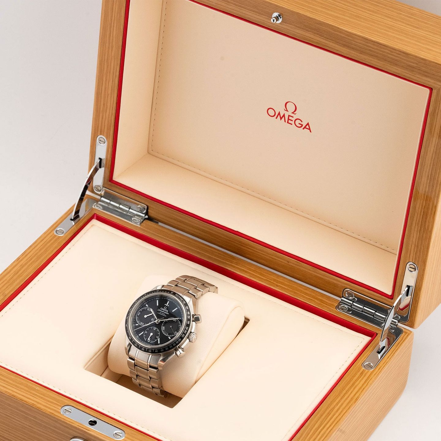 Omega Speedmaster Racing 326.30.40.50.01.001 (Unknown (random serial)) - Black dial 40 mm Steel case (4/4)