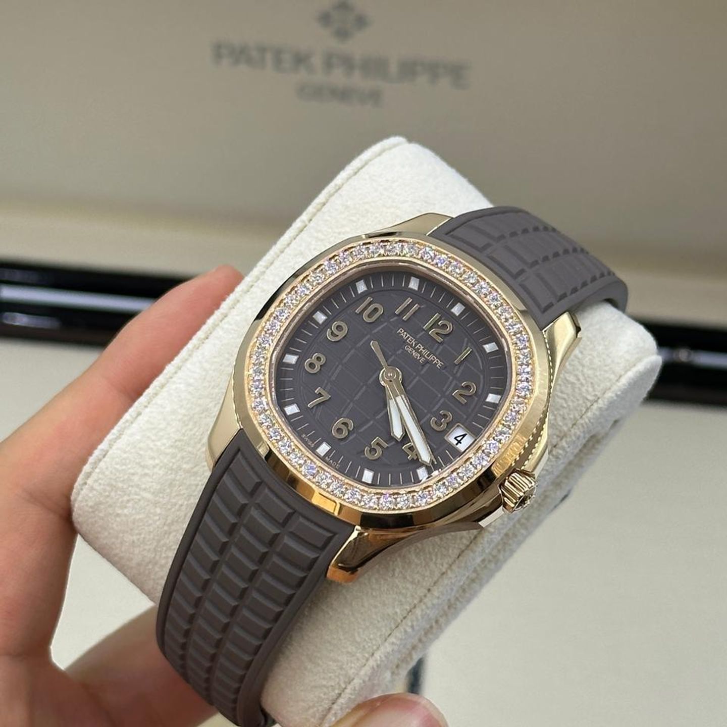 Patek Philippe Aquanaut 5268/200R-010 - (1/6)