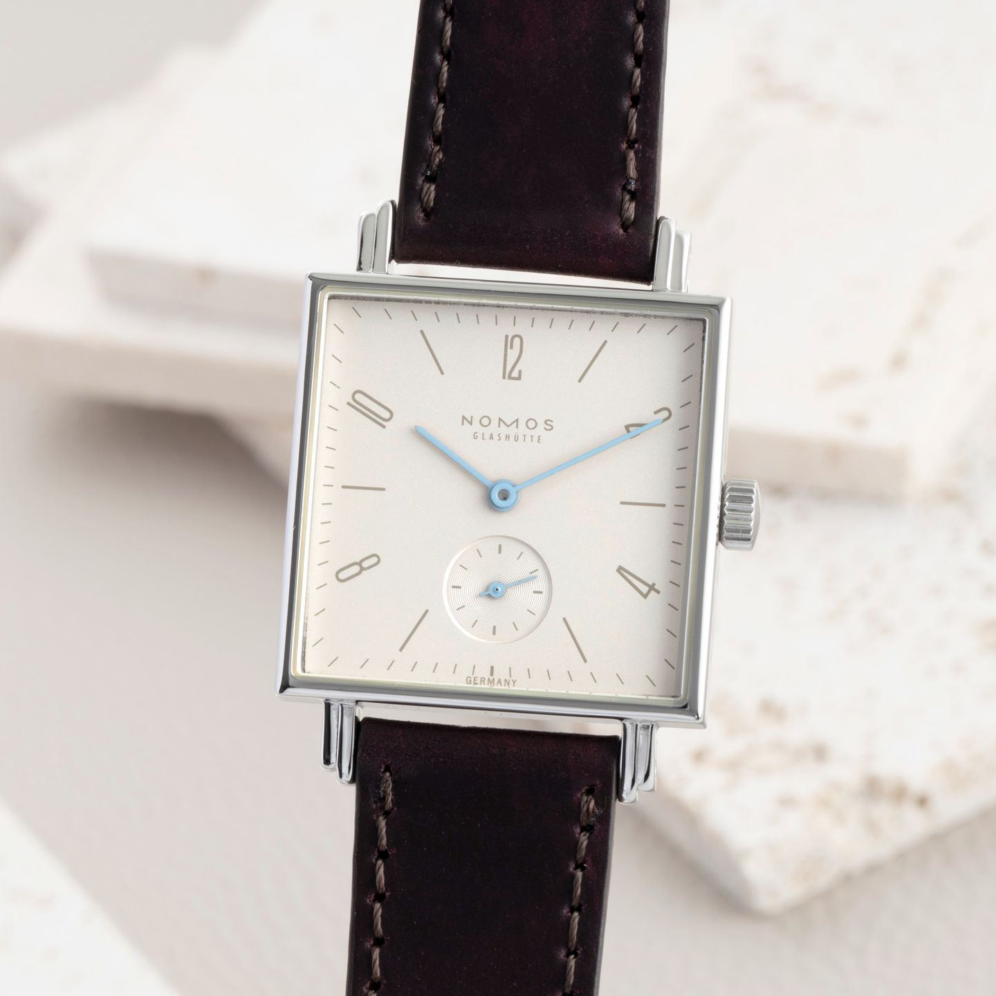 NOMOS Tetra 454 - (3/8)