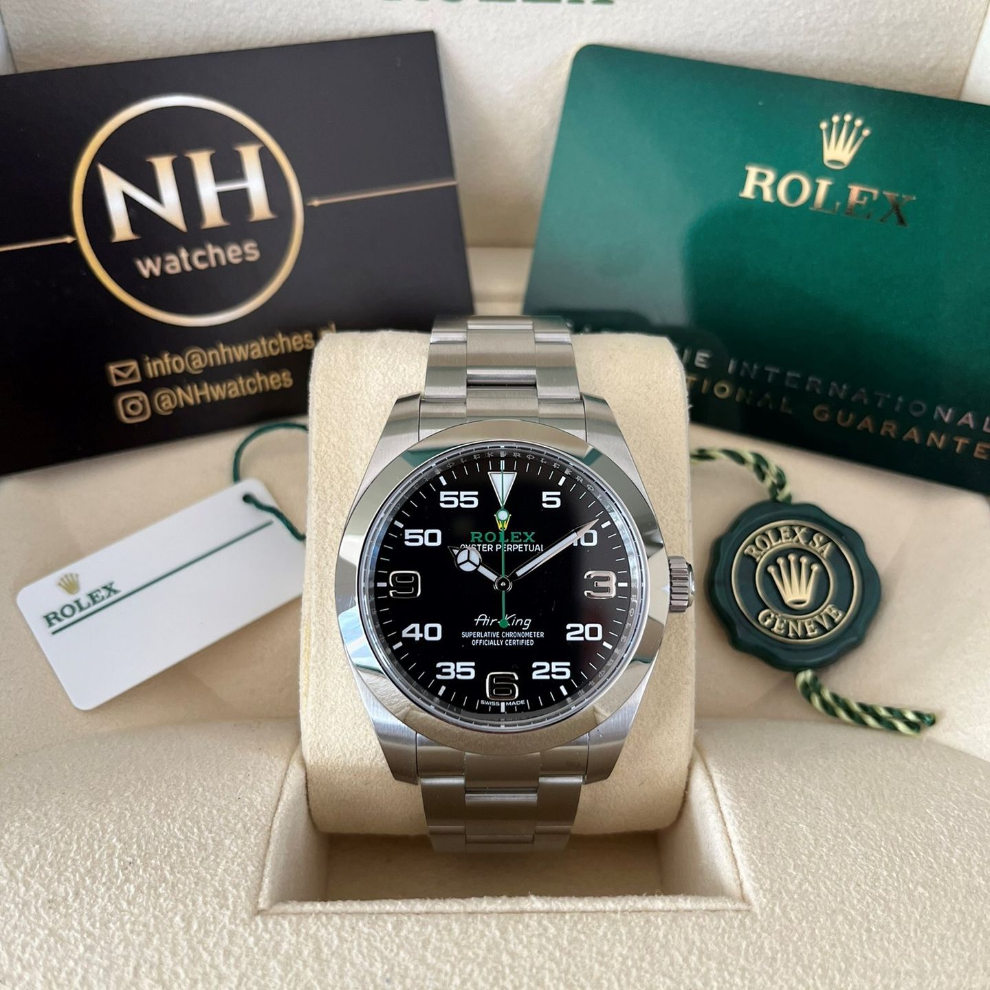 Rolex Air-King 116900 (2021) - Black dial 40 mm Steel case (1/3)
